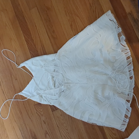 Size 6 Two Sisters Short Backless Dress - Picture 2 of 3